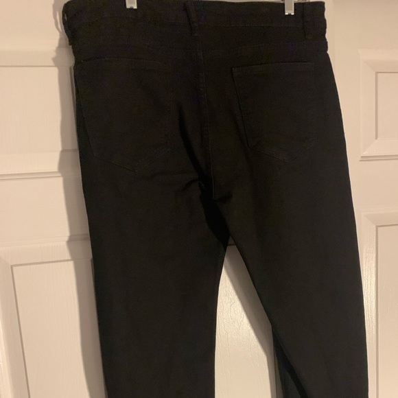 Black Jeans - Picture 3 of 3